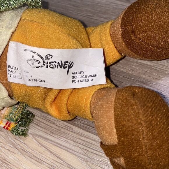 Disney plush it’s a small world doll Mexico Boy with poncho and sombrero euc - Picture 2 of 6